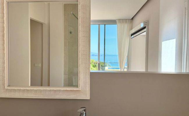 Junior suite landscape view y piscina