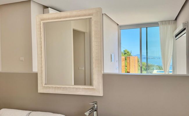 Junior suite landscape view y piscina