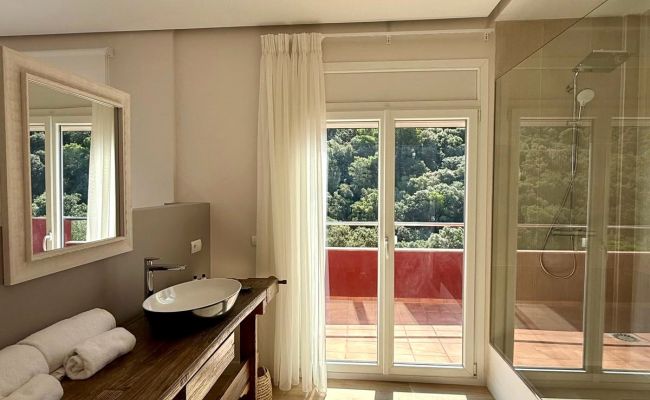 Junior suite landscape view y piscina